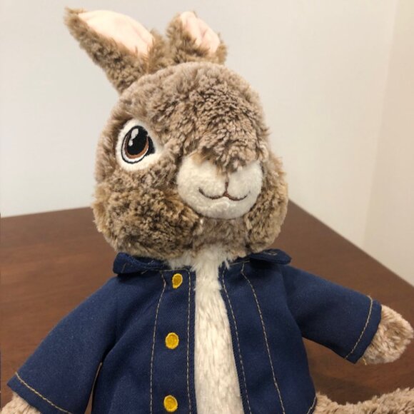 Peter Rabbit Plush Collectible Toy Pre-Owned. - Picture 5 of 12